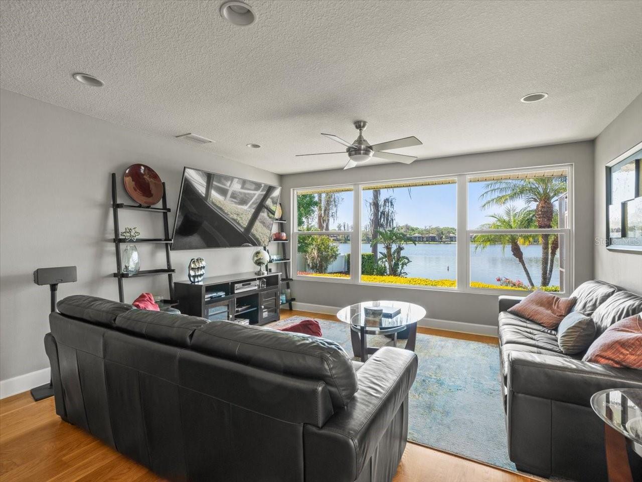 3210 STONEYBROOK LN, TAMPA, FL, 33618