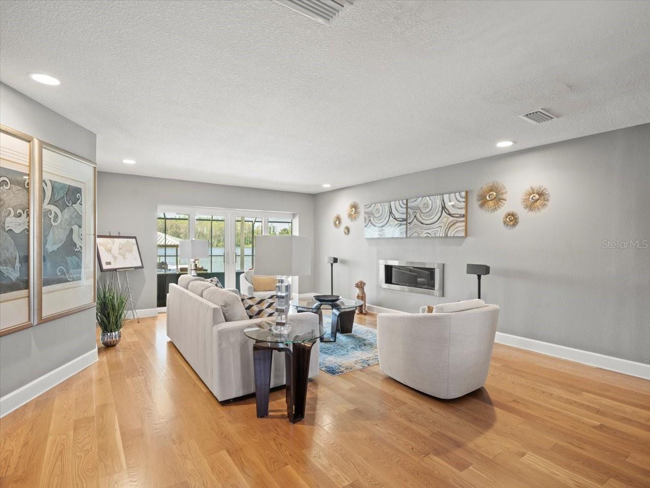 3210 STONEYBROOK LN, TAMPA, FL, 33618