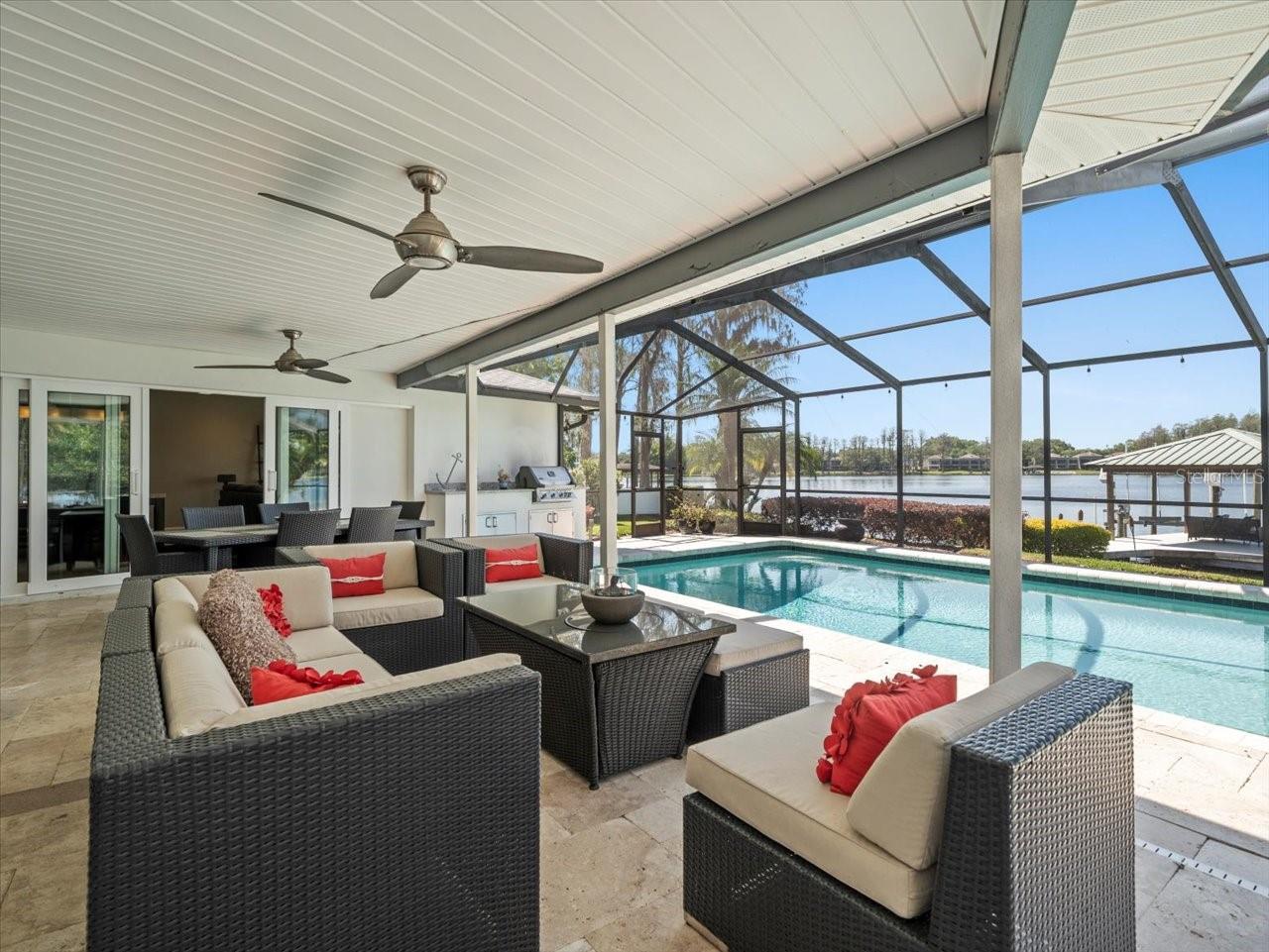 3210 STONEYBROOK LN, TAMPA, FL, 33618