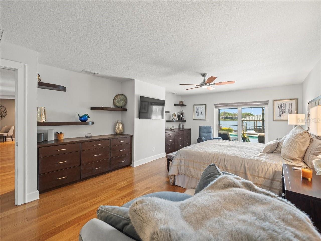 3210 STONEYBROOK LN, TAMPA, FL, 33618