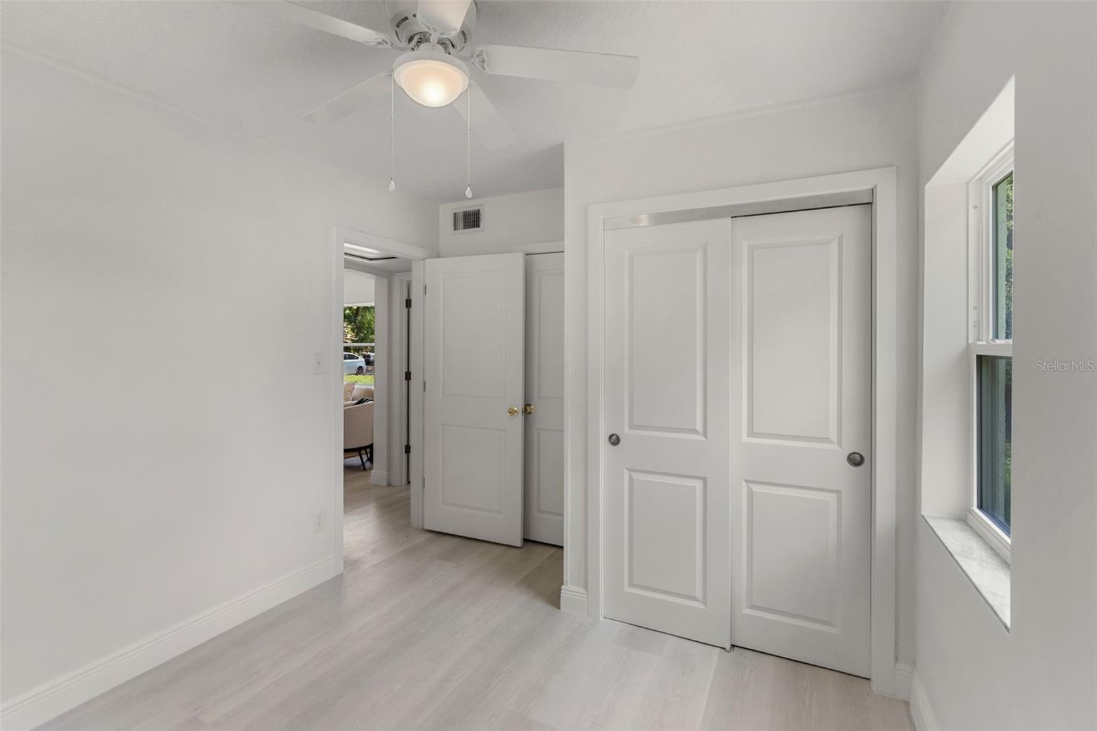 239 S LAKE CORTEZ DR, APOPKA, FL, 32703