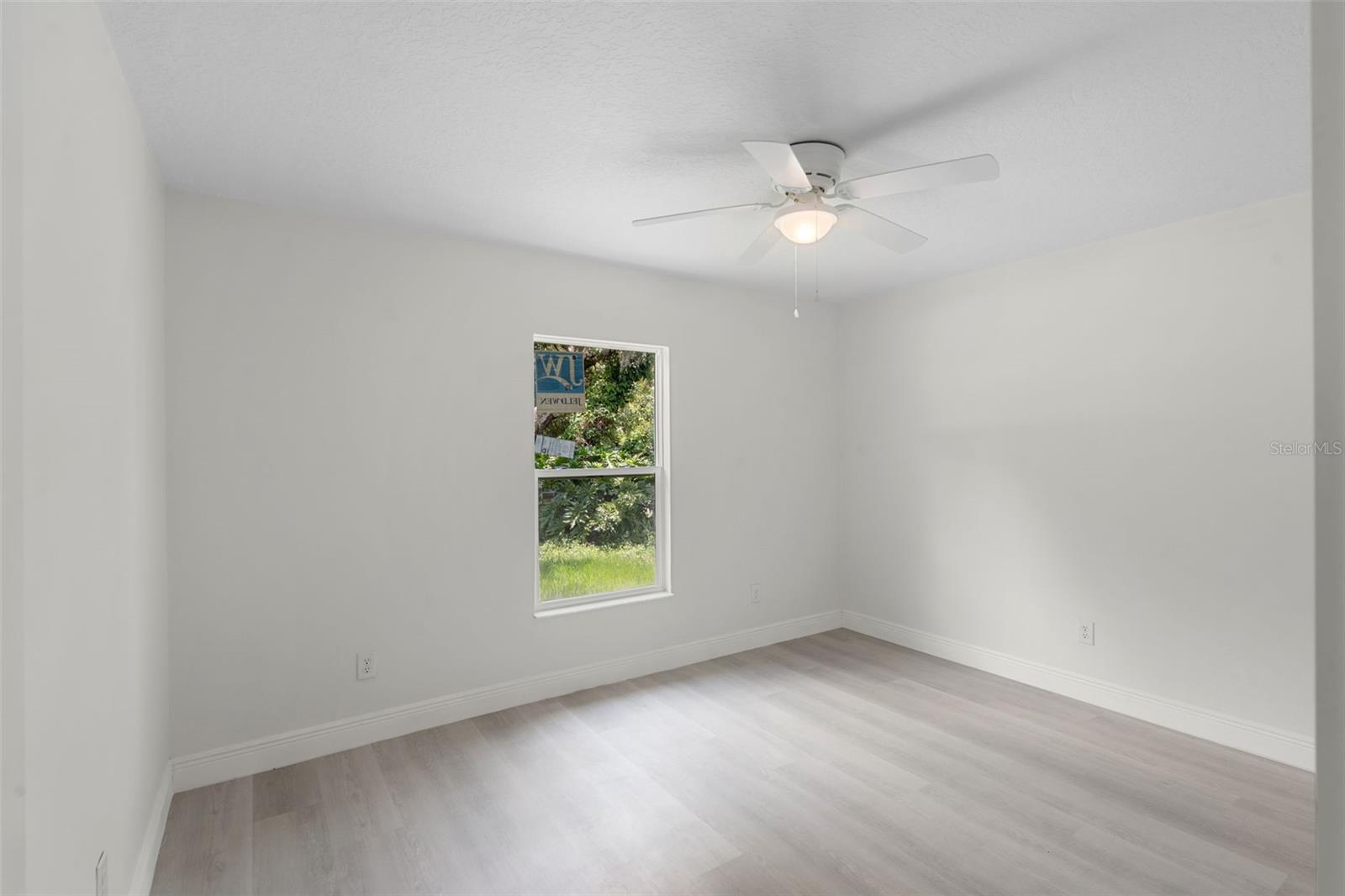 239 S LAKE CORTEZ DR, APOPKA, FL, 32703