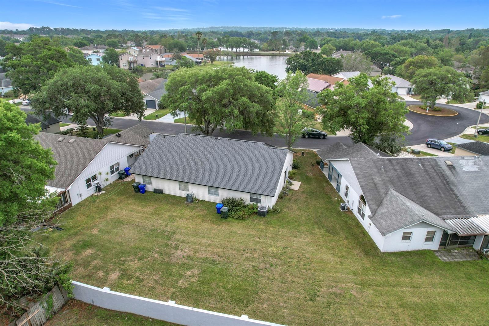 2042 WINDWARD PASS, LAKELAND, FL, 33813