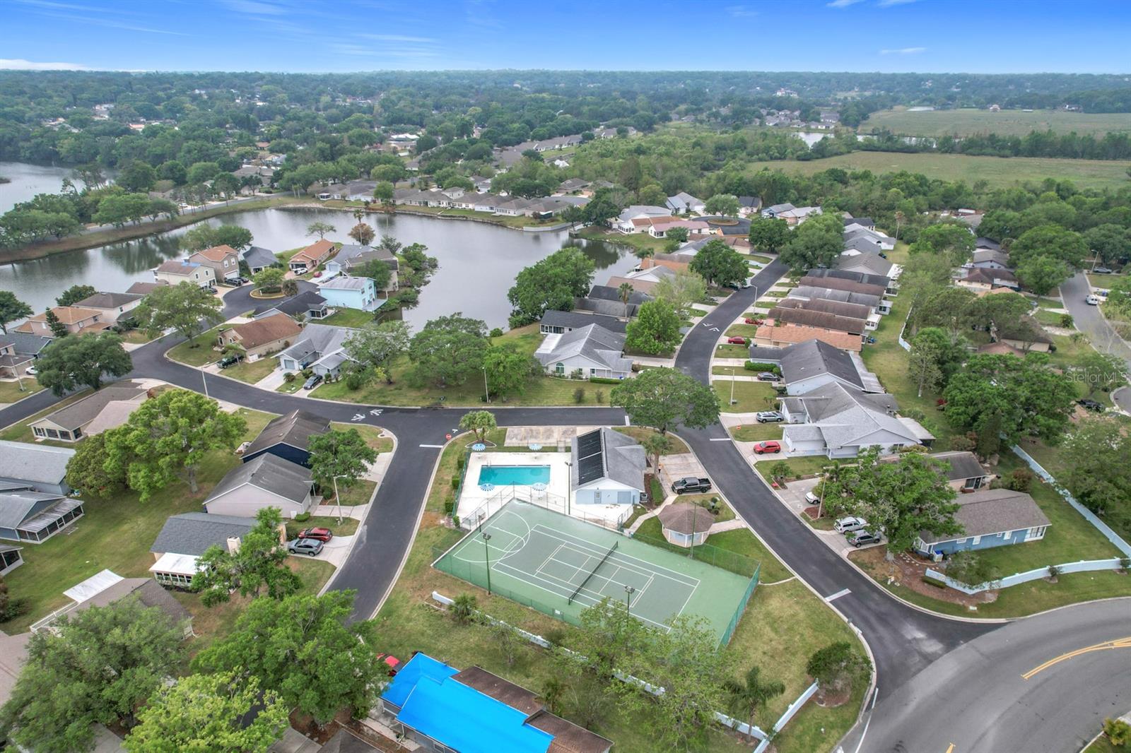 2042 WINDWARD PASS, LAKELAND, FL, 33813