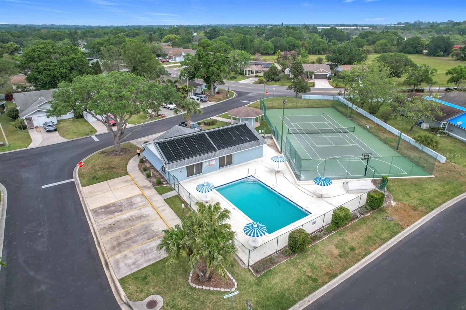 2042 WINDWARD PASS, LAKELAND, FL, 33813