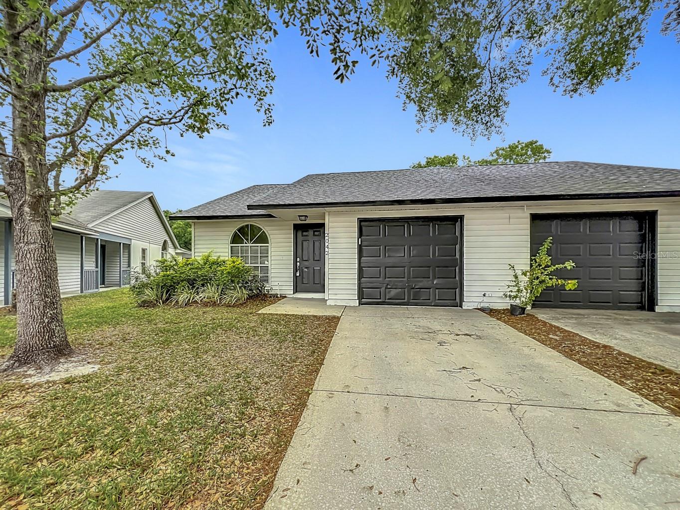2042 WINDWARD PASS, LAKELAND, FL, 33813