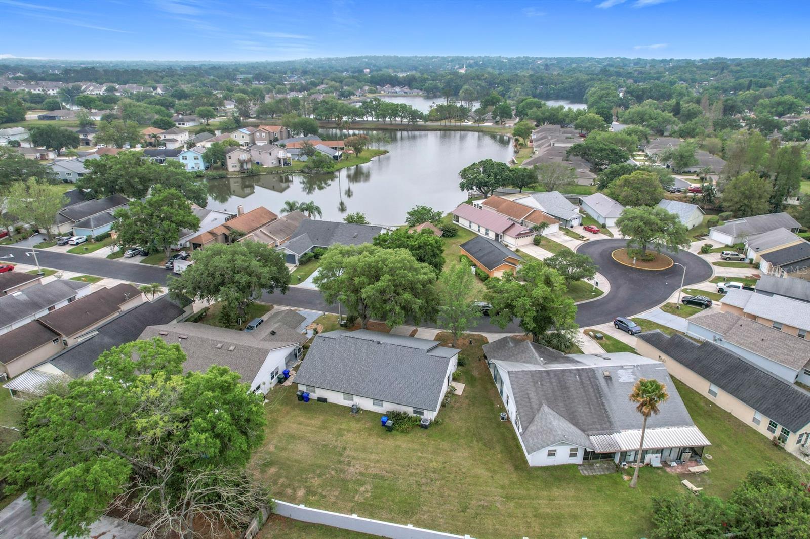 2042 WINDWARD PASS, LAKELAND, FL, 33813