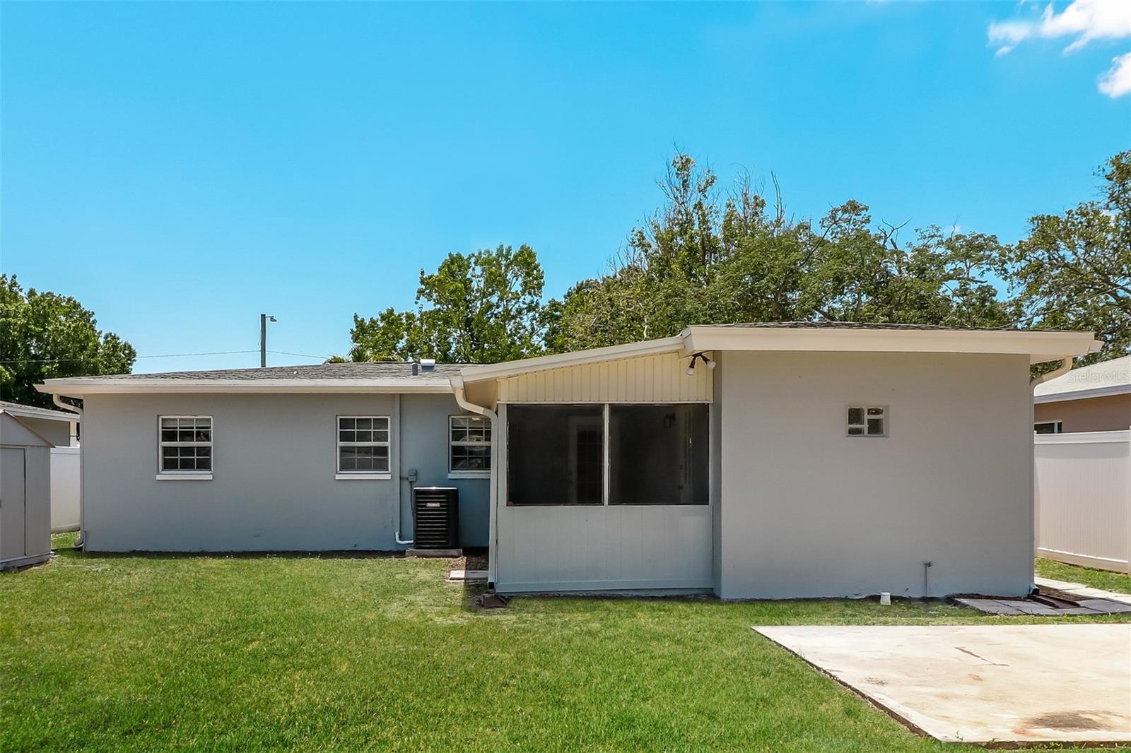 861 88TH AVE N, ST PETERSBURG, FL, 33702