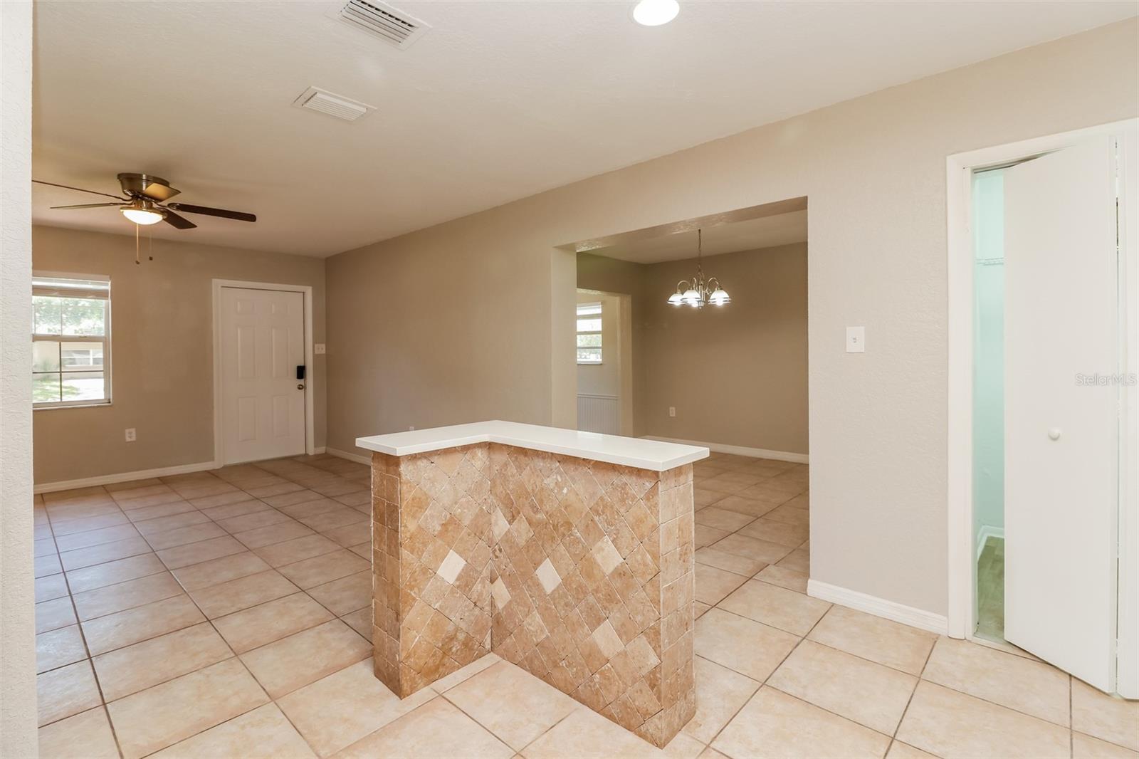 861 88TH AVE N, ST PETERSBURG, FL, 33702