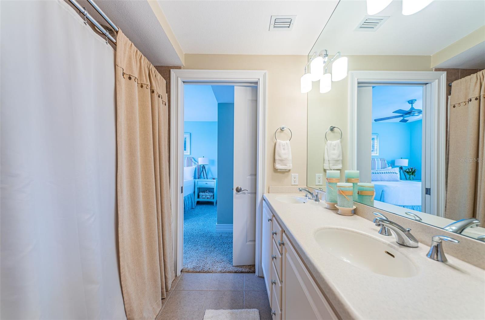 1350 GULF BLVD #502, CLEARWATER BEACH, FL, 33767