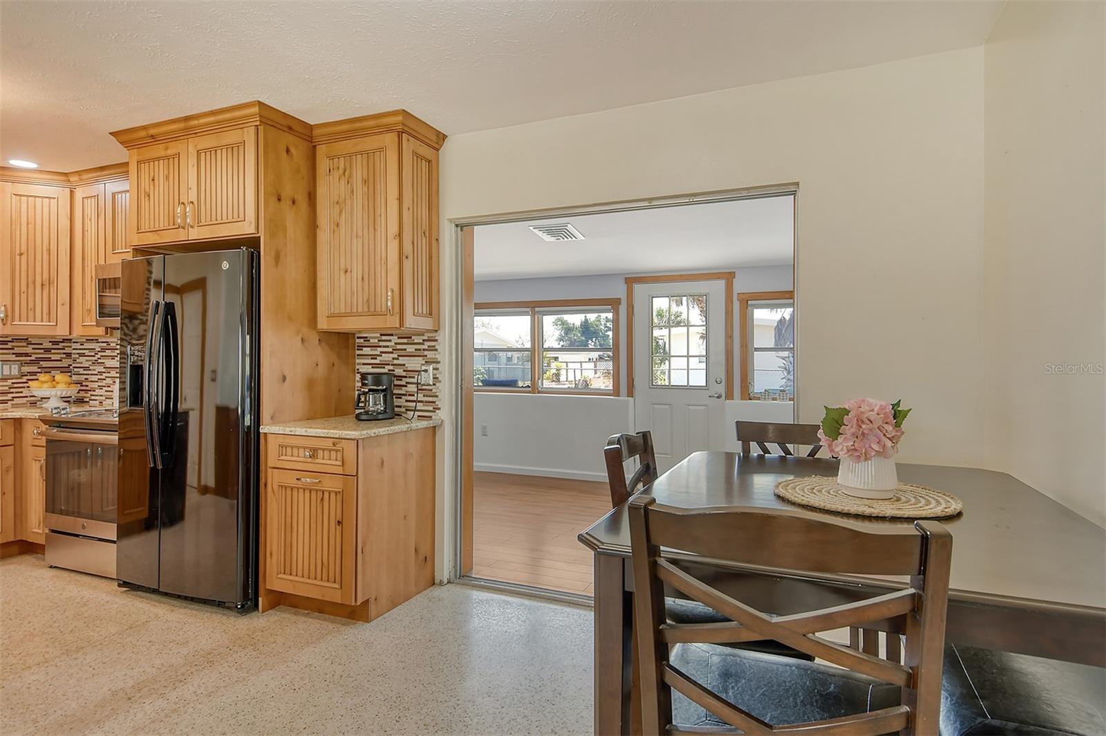 568 SHERIDAN DR, VENICE, FL, 34293