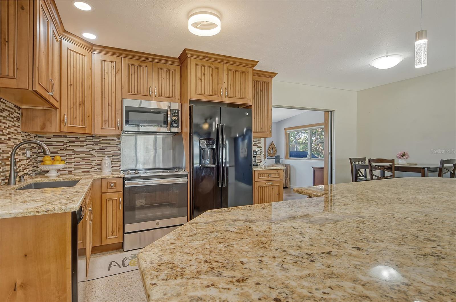 568 SHERIDAN DR, VENICE, FL, 34293