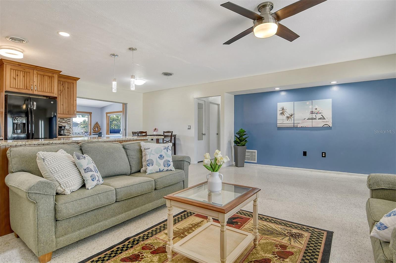 568 SHERIDAN DR, VENICE, FL, 34293