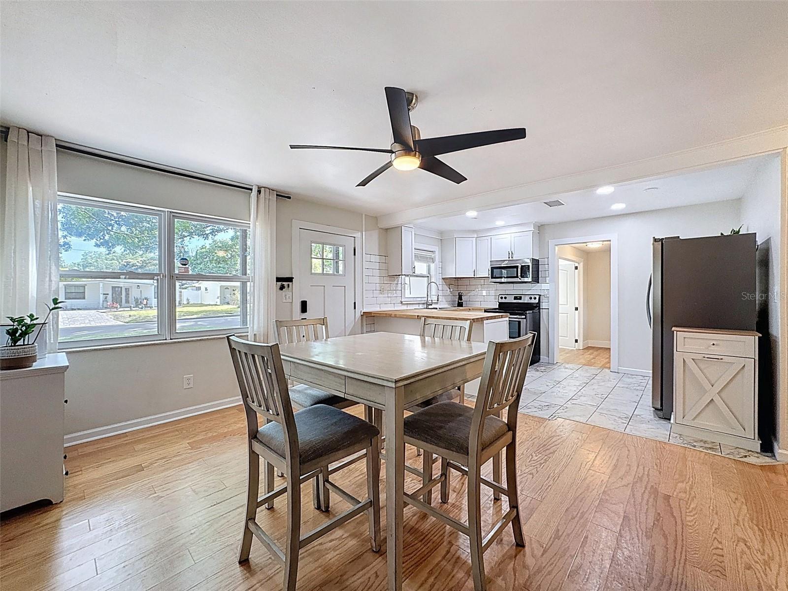 1121 49TH AVE N, ST PETERSBURG, FL, 33703