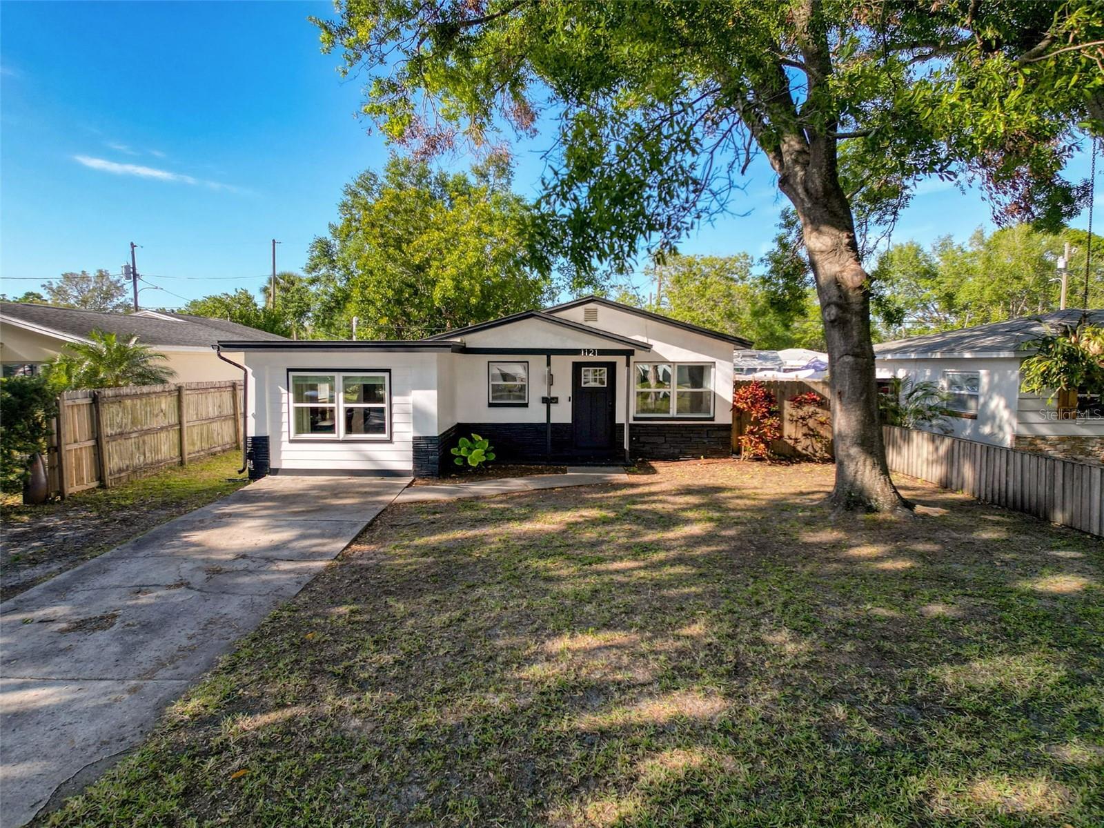 1121 49TH AVE N, ST PETERSBURG, FL, 33703