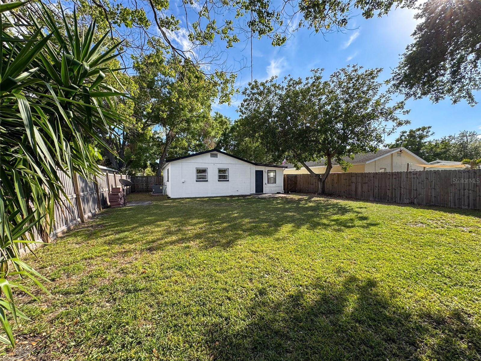 1121 49TH AVE N, ST PETERSBURG, FL, 33703