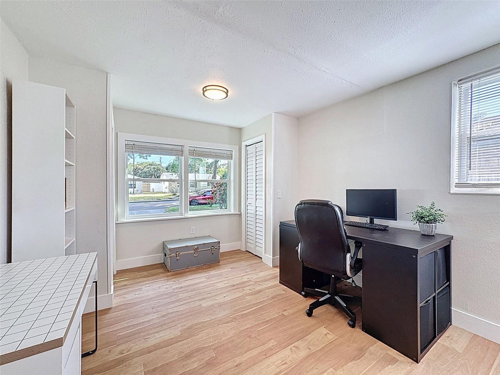 1121 49TH AVE N, ST PETERSBURG, FL, 33703