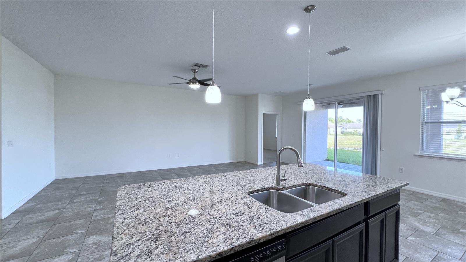 282 DRAYTON AVE, DAVENPORT, FL, 33837