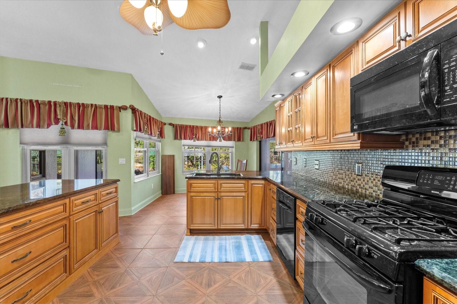 105 COLECHESTER LN, PALM COAST, FL, 32137