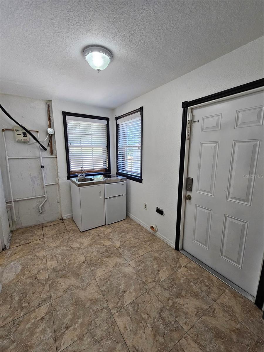 1907 S GOLDENROD RD #2, ORLANDO, FL, 32822