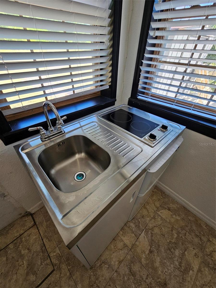 1907 S GOLDENROD RD #2, ORLANDO, FL, 32822