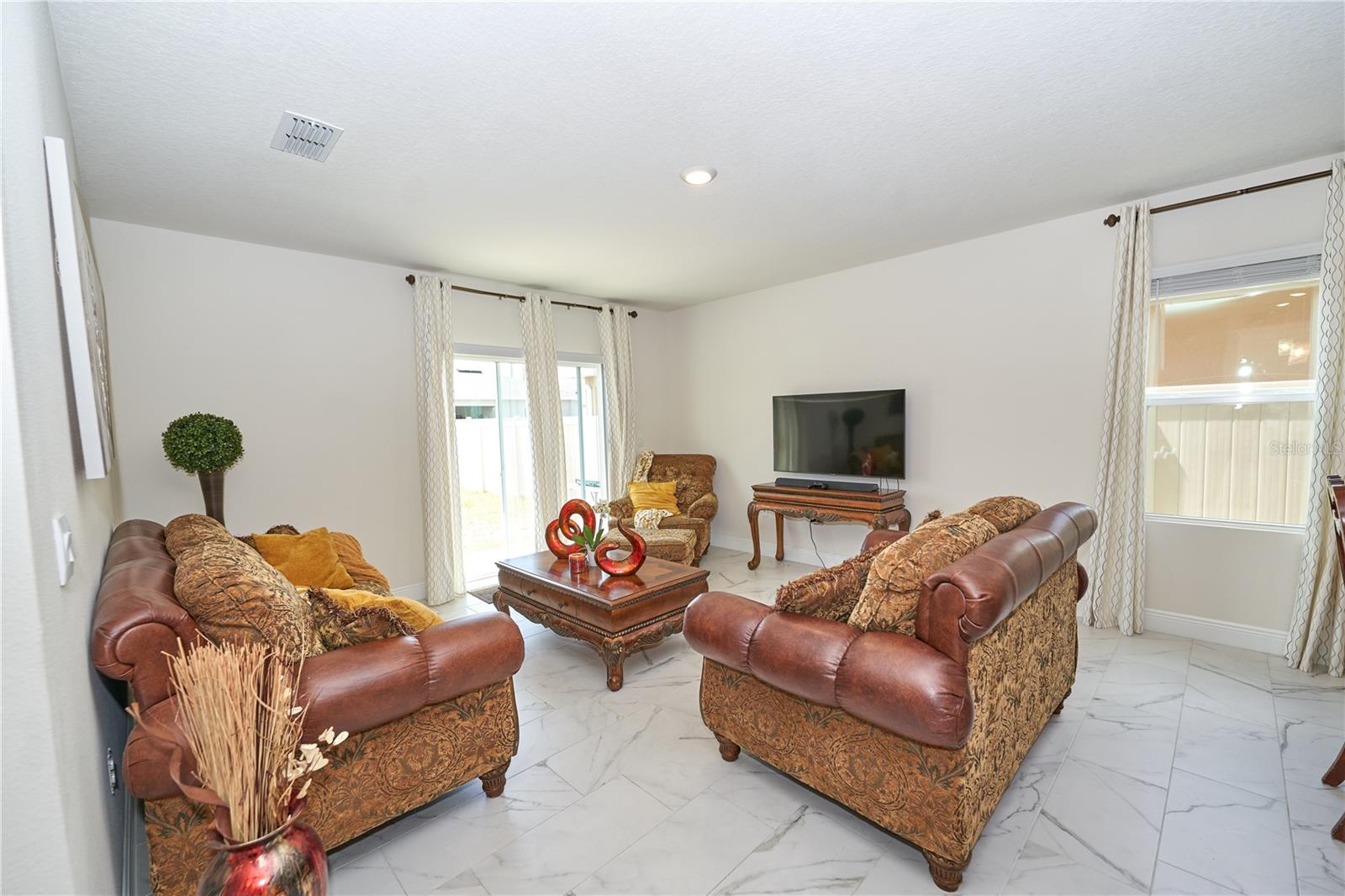 1236 BERRY LN, DAVENPORT, FL, 33837