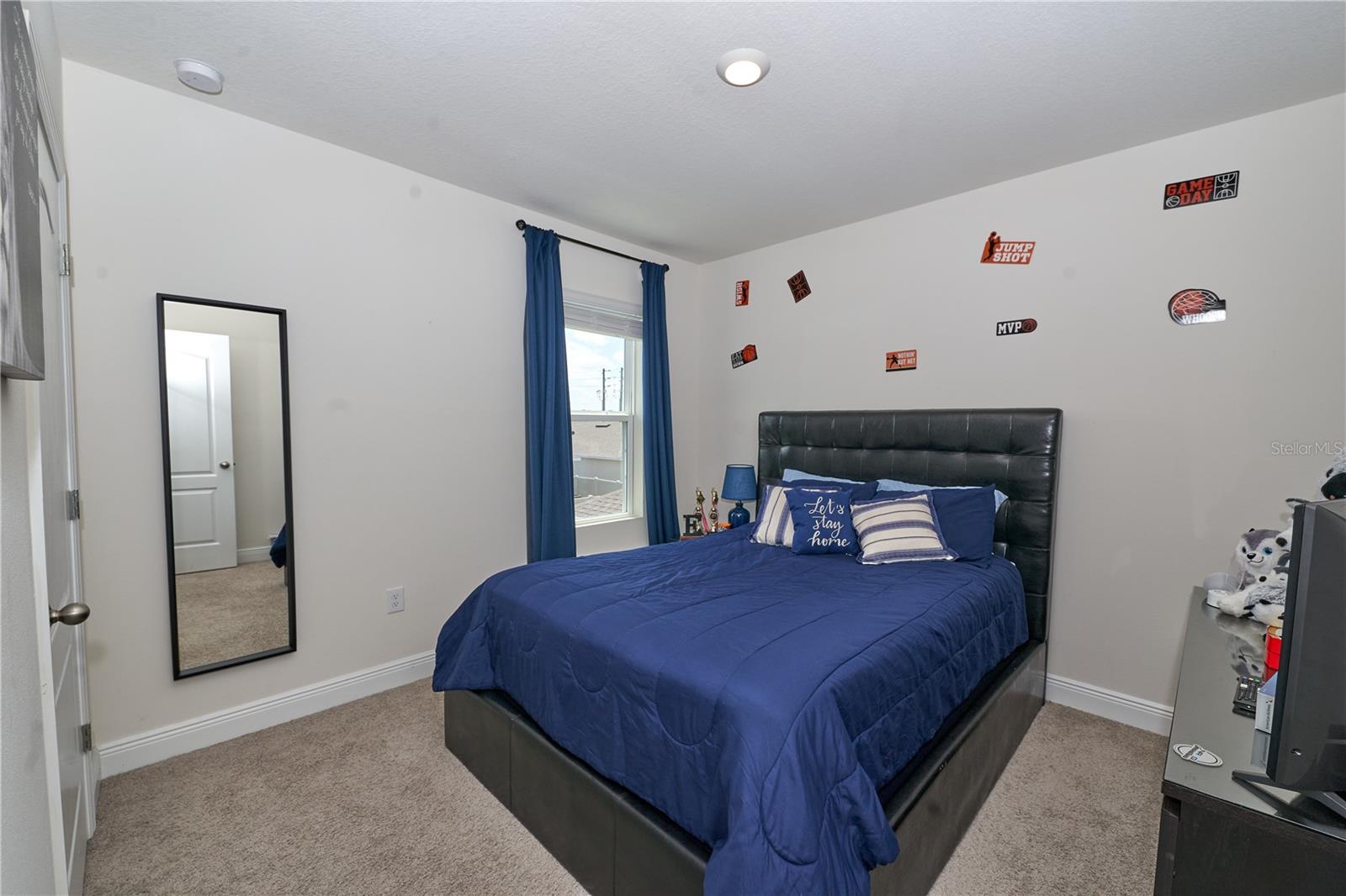 1236 BERRY LN, DAVENPORT, FL, 33837
