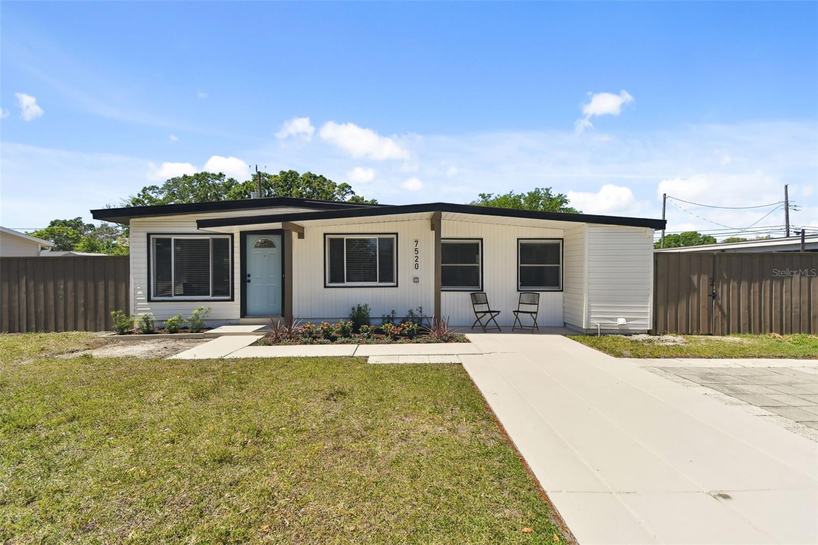 7520 ORPINE DR N, ST PETERSBURG, FL, 33702