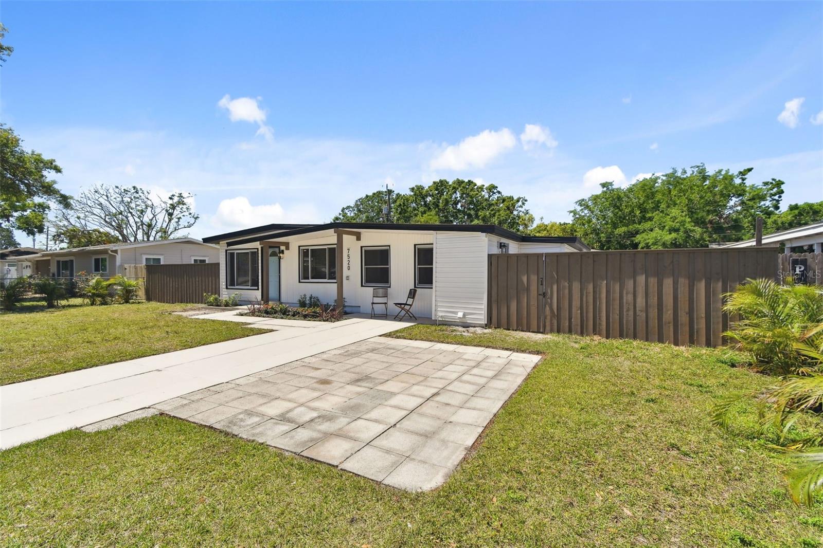 7520 ORPINE DR N, ST PETERSBURG, FL, 33702