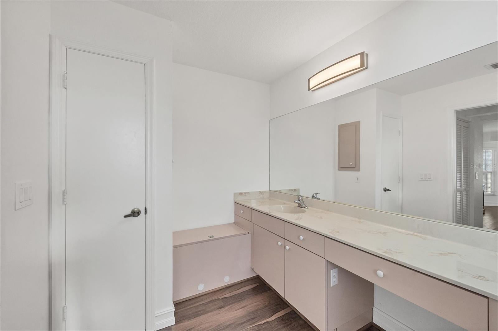 15184 ALDAMA CIR, PORT CHARLOTTE, FL, 33981