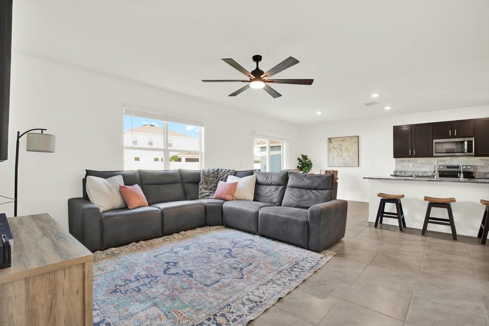 5851 HALEWOOD WAY, WESLEY CHAPEL, FL, 33545