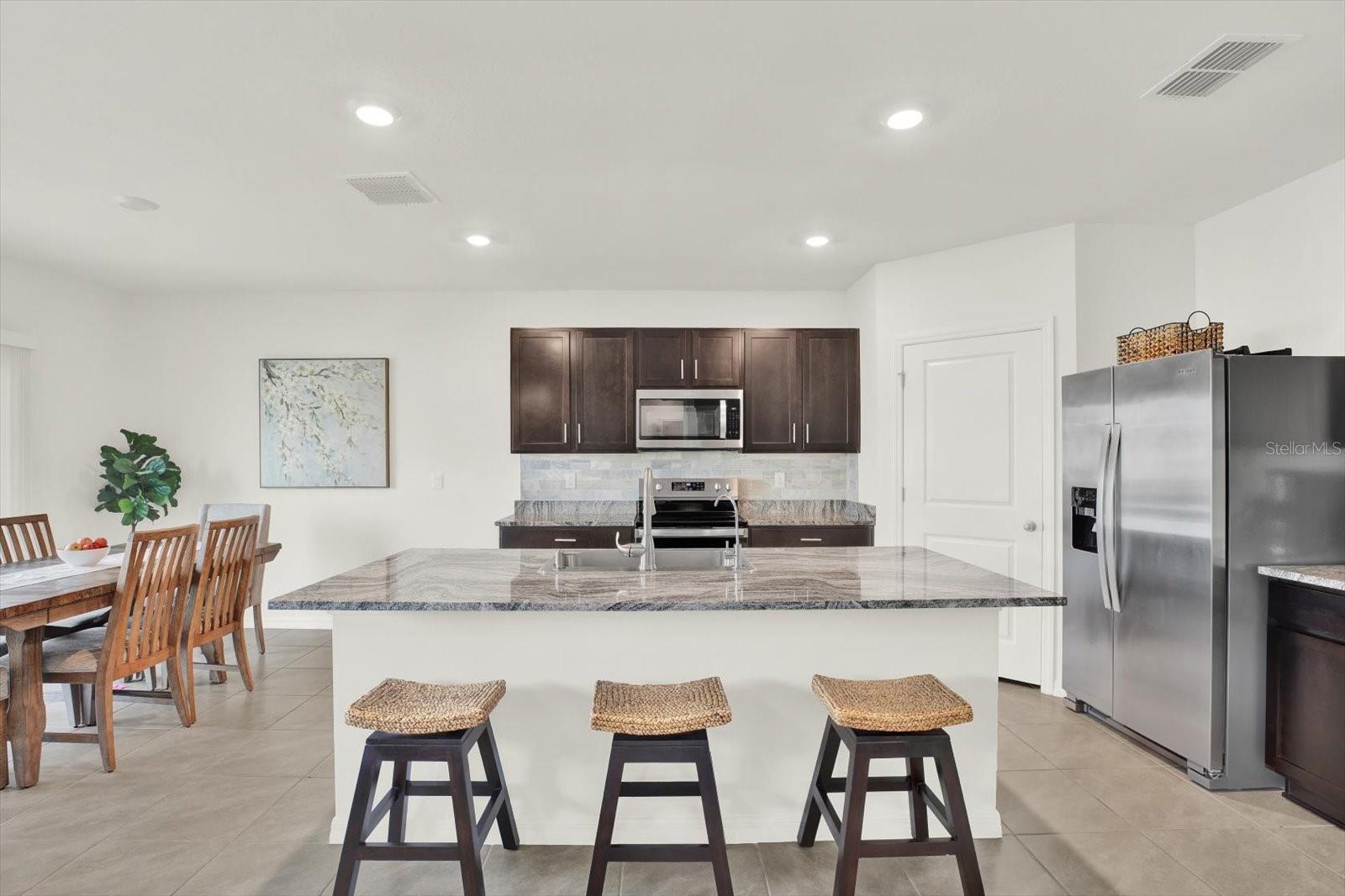 5851 HALEWOOD WAY, WESLEY CHAPEL, FL, 33545