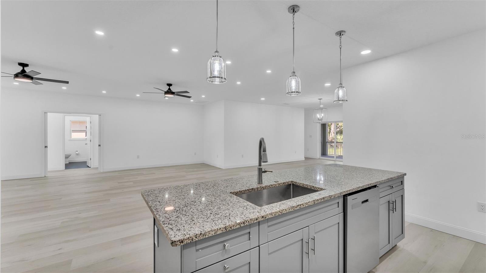 12484 GREEN OAK LN, DADE CITY, FL, 33525