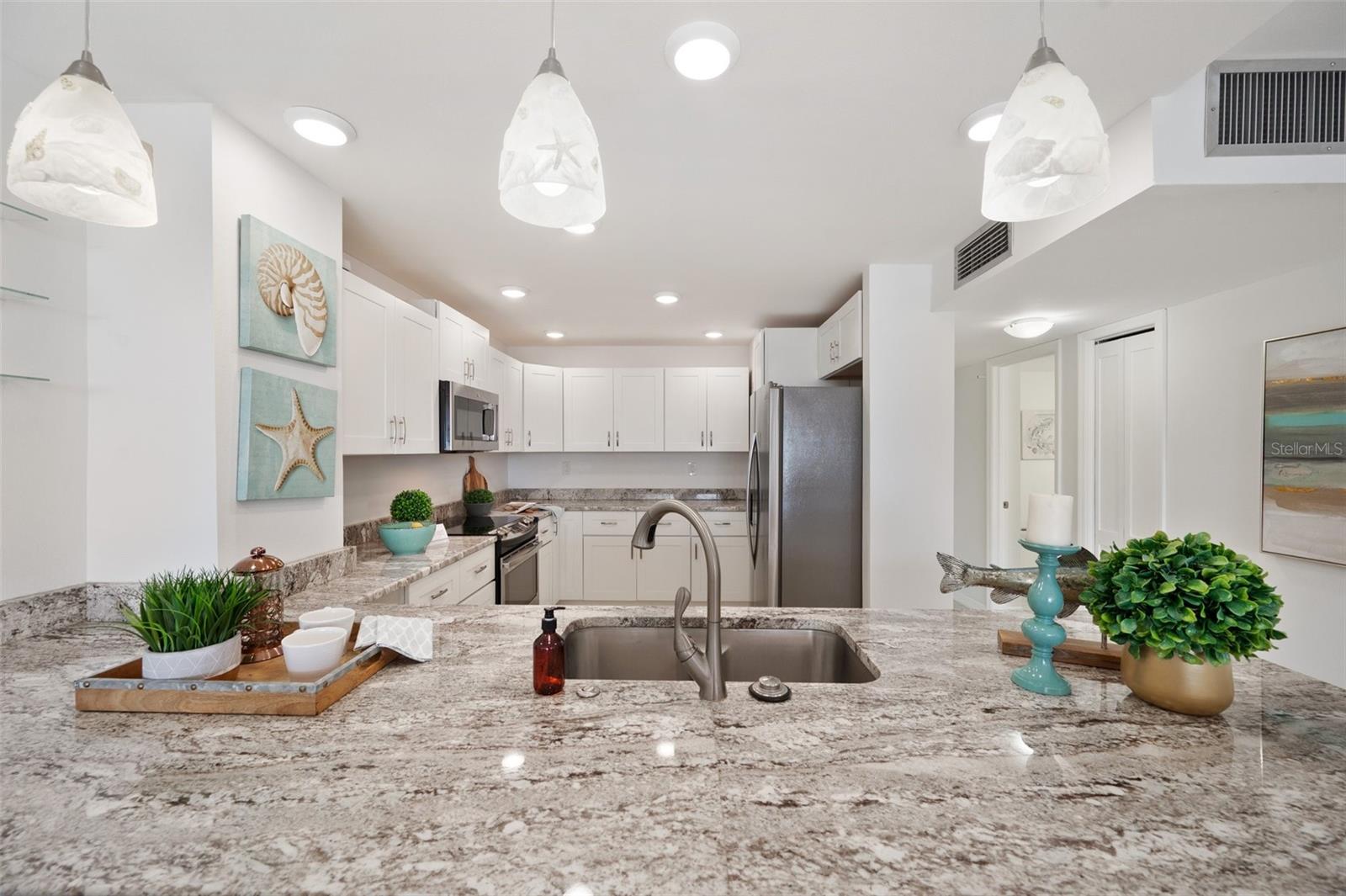 17920 GULF BLVD #2004, REDINGTON SHORES, FL, 33708