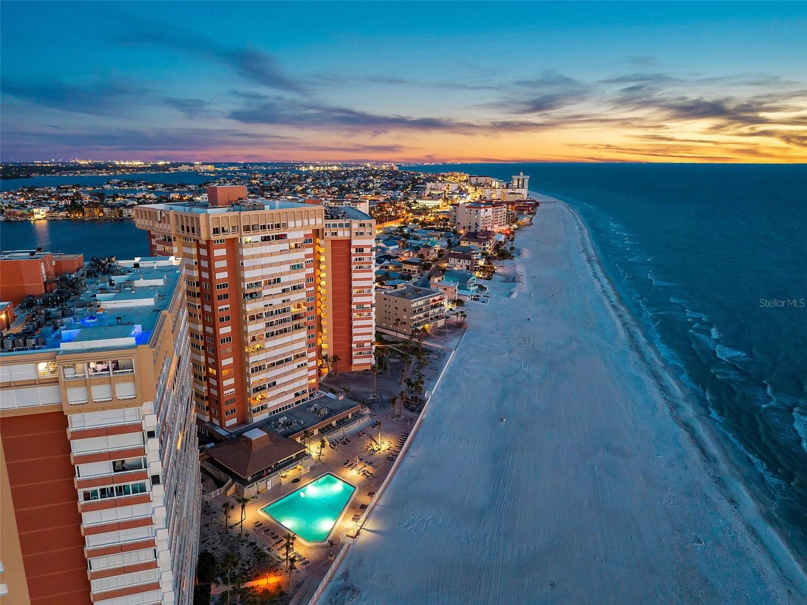 17920 GULF BLVD #2004, REDINGTON SHORES, FL, 33708