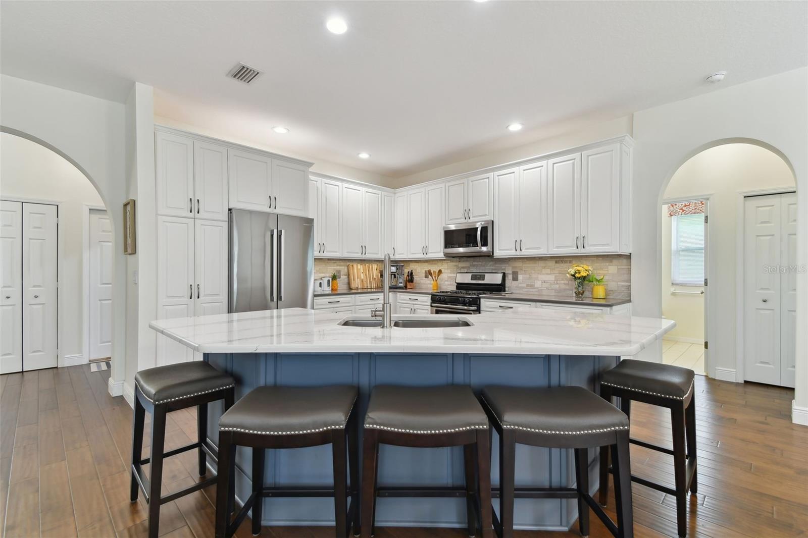 2159 WARWICK DR, OLDSMAR, FL, 34677