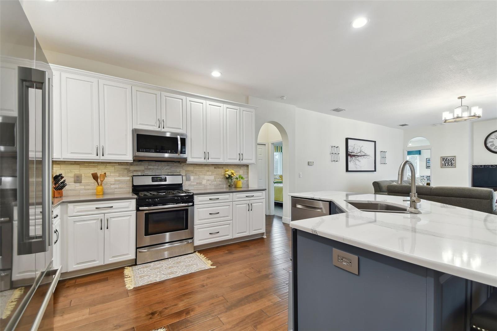 2159 WARWICK DR, OLDSMAR, FL, 34677