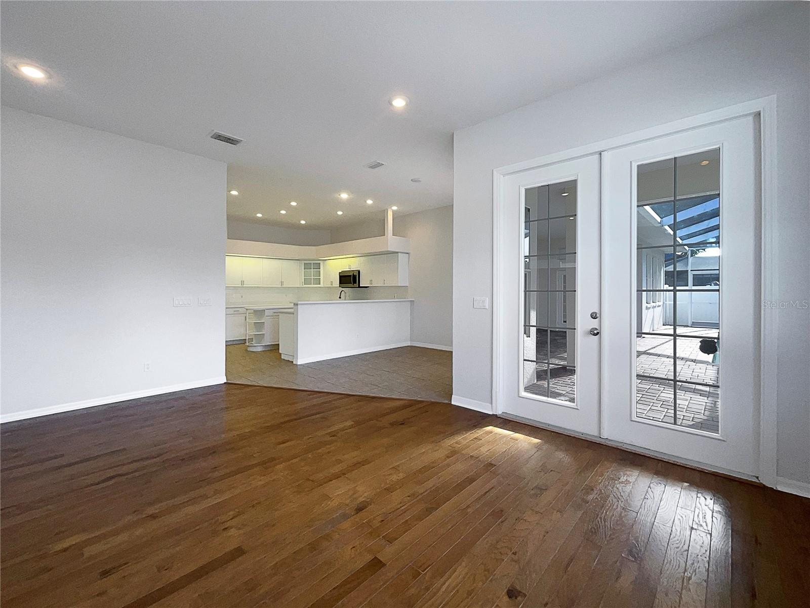 2317 VALRICO FOREST DR, VALRICO, FL, 33594