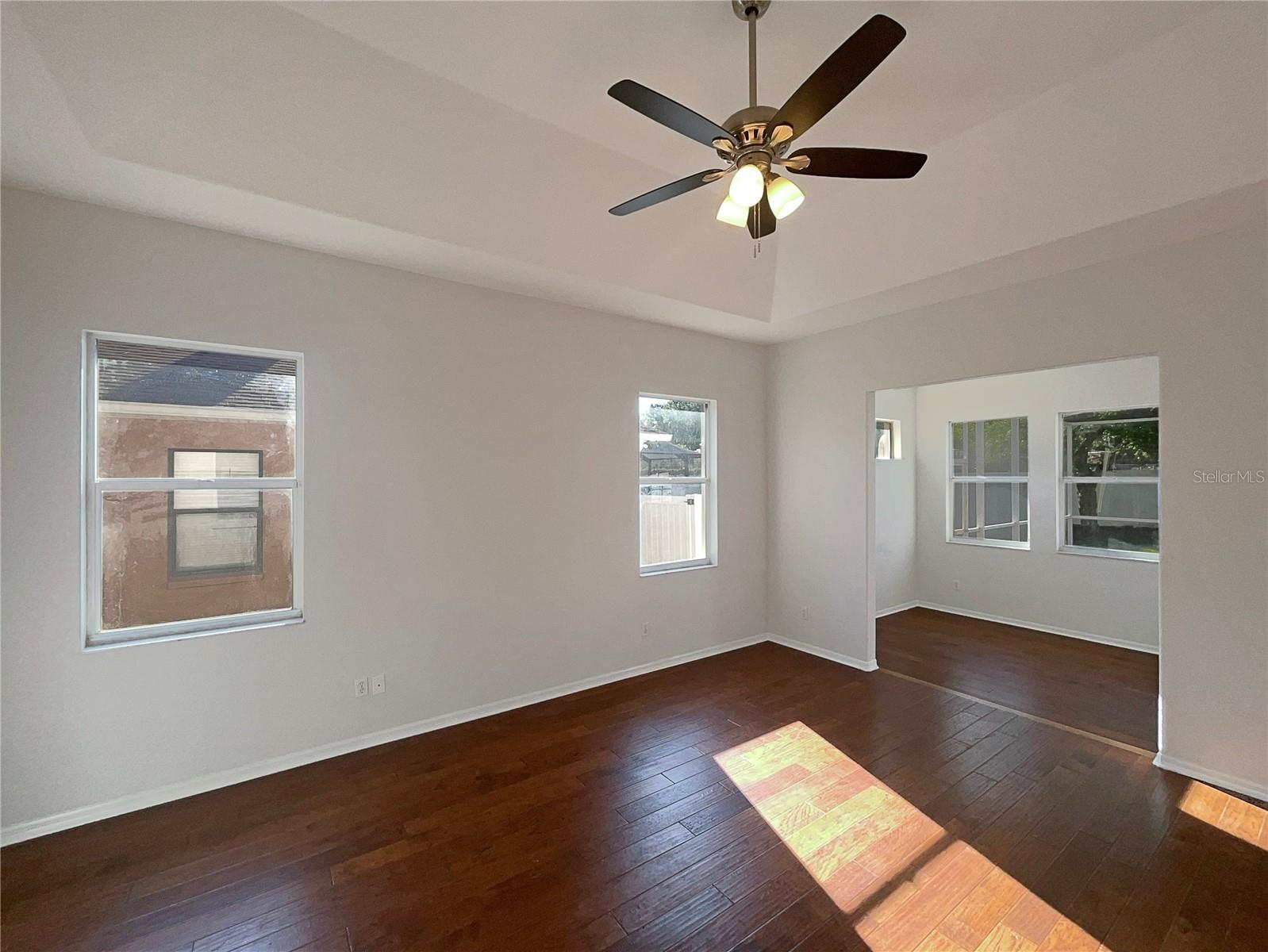 2317 VALRICO FOREST DR, VALRICO, FL, 33594