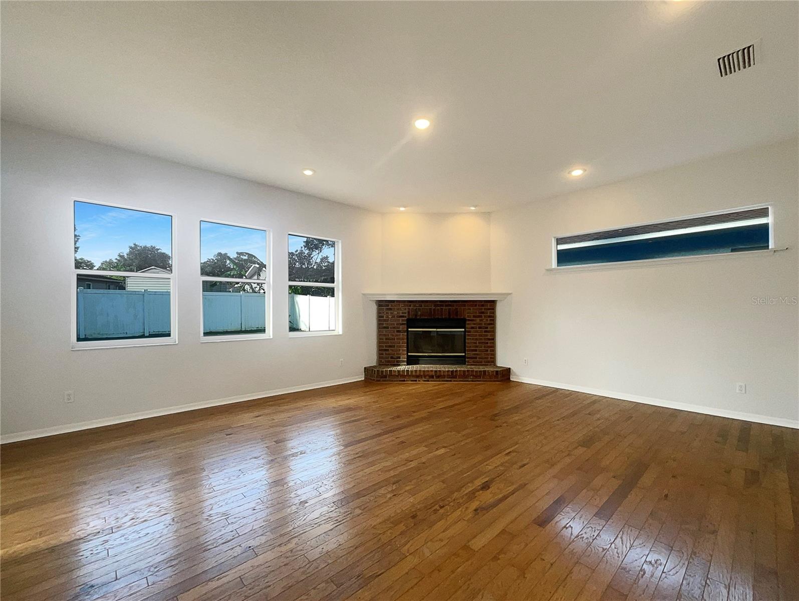 2317 VALRICO FOREST DR, VALRICO, FL, 33594