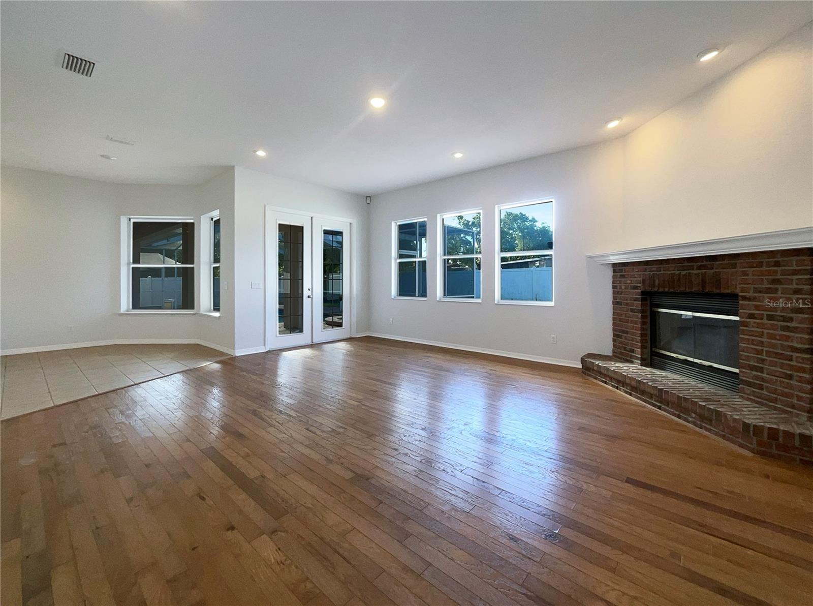 2317 VALRICO FOREST DR, VALRICO, FL, 33594