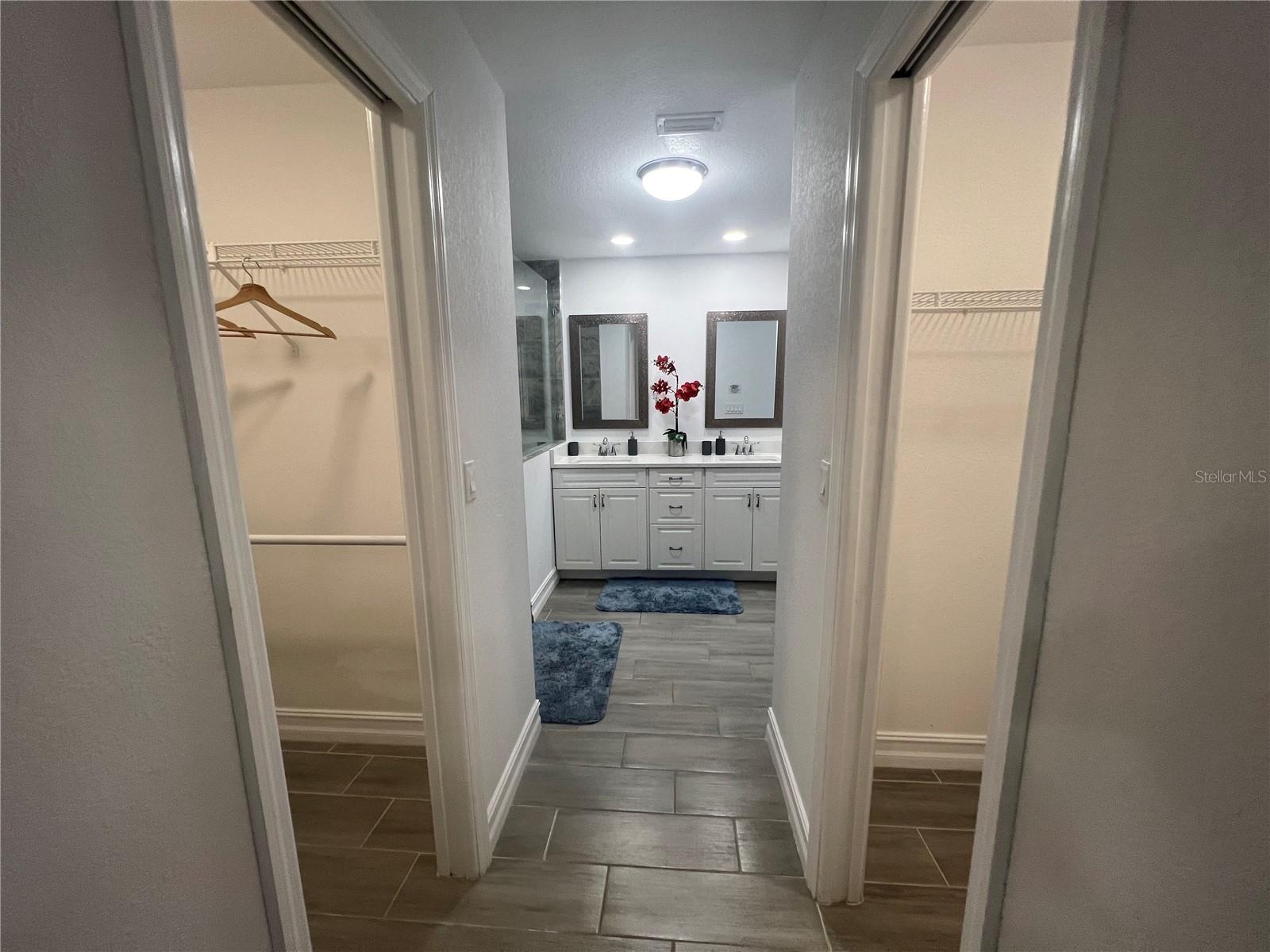 176 N WATERWAY DR NW, PORT CHARLOTTE, FL, 33952