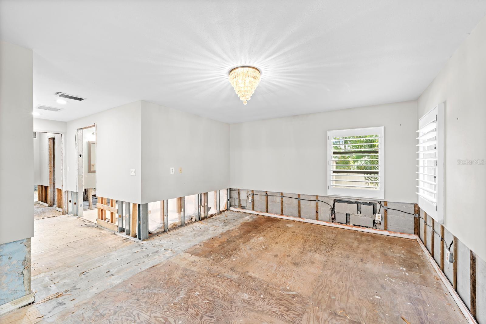 219 RIALTO WAY NE, ST PETERSBURG, FL, 33704