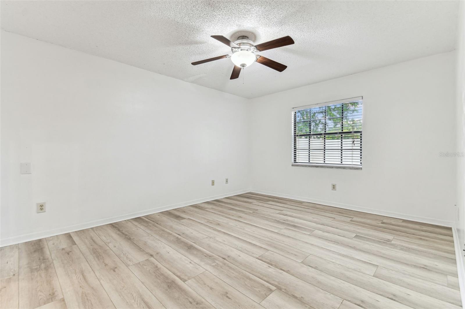 1005 W POWHATAN AVE, TAMPA, FL, 33603
