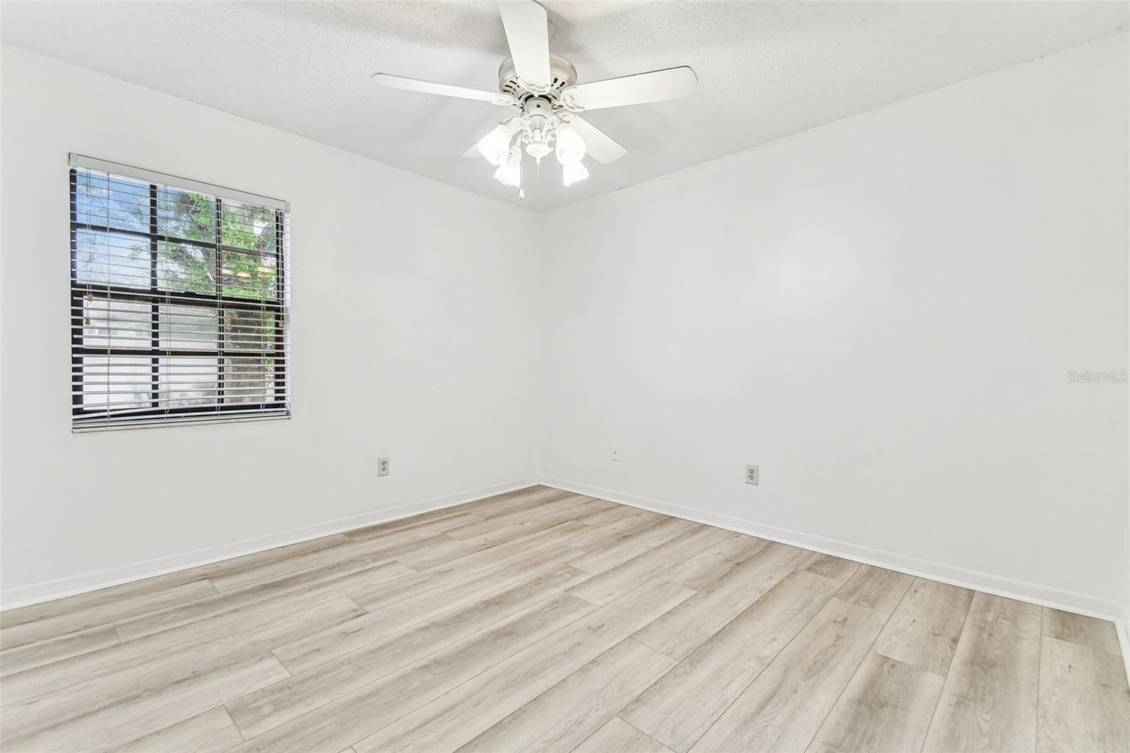 1005 W POWHATAN AVE, TAMPA, FL, 33603