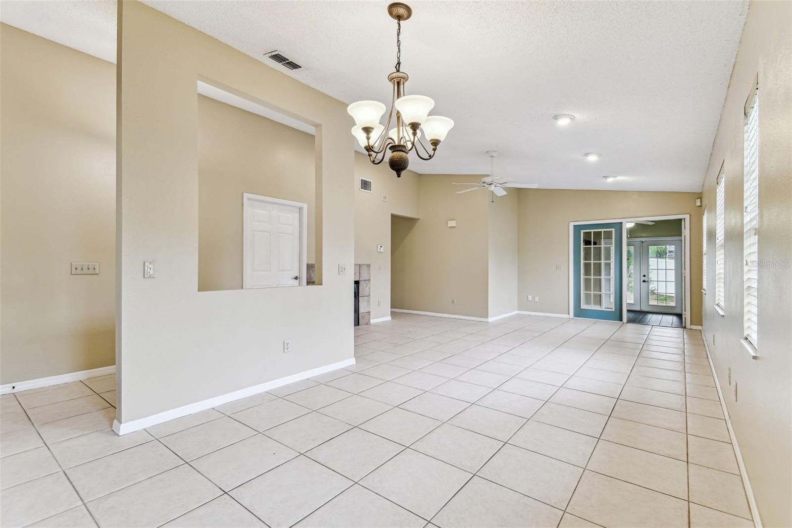 1005 W POWHATAN AVE, TAMPA, FL, 33603
