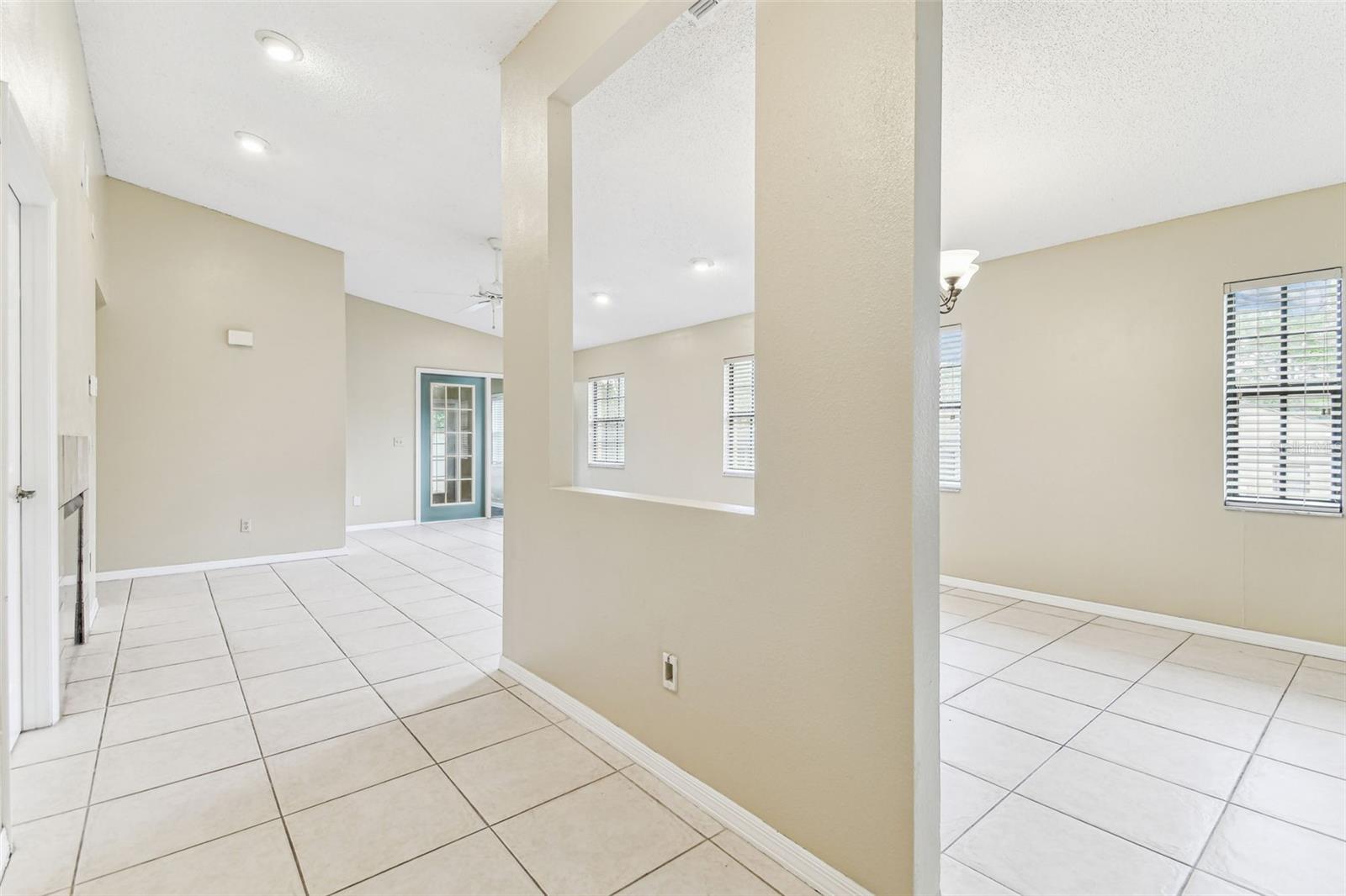 1005 W POWHATAN AVE, TAMPA, FL, 33603