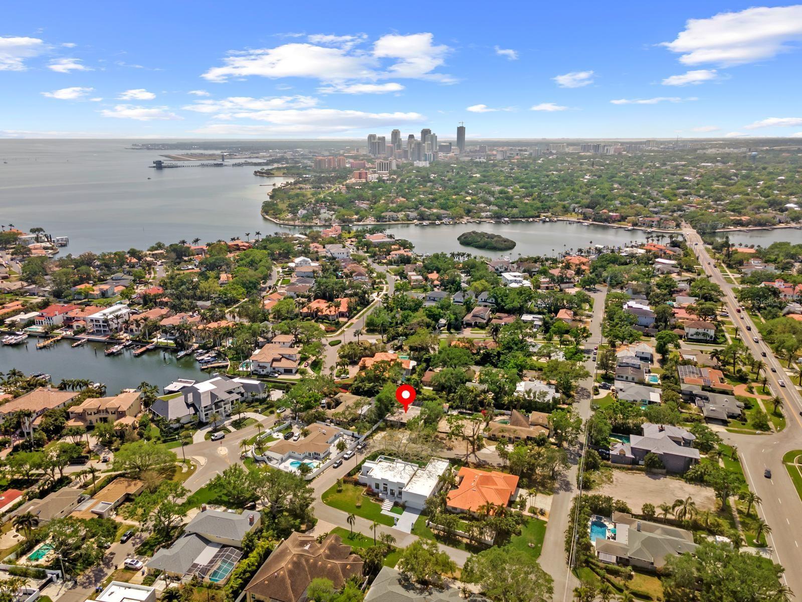 219 RIALTO WAY NE, ST PETERSBURG, FL, 33704