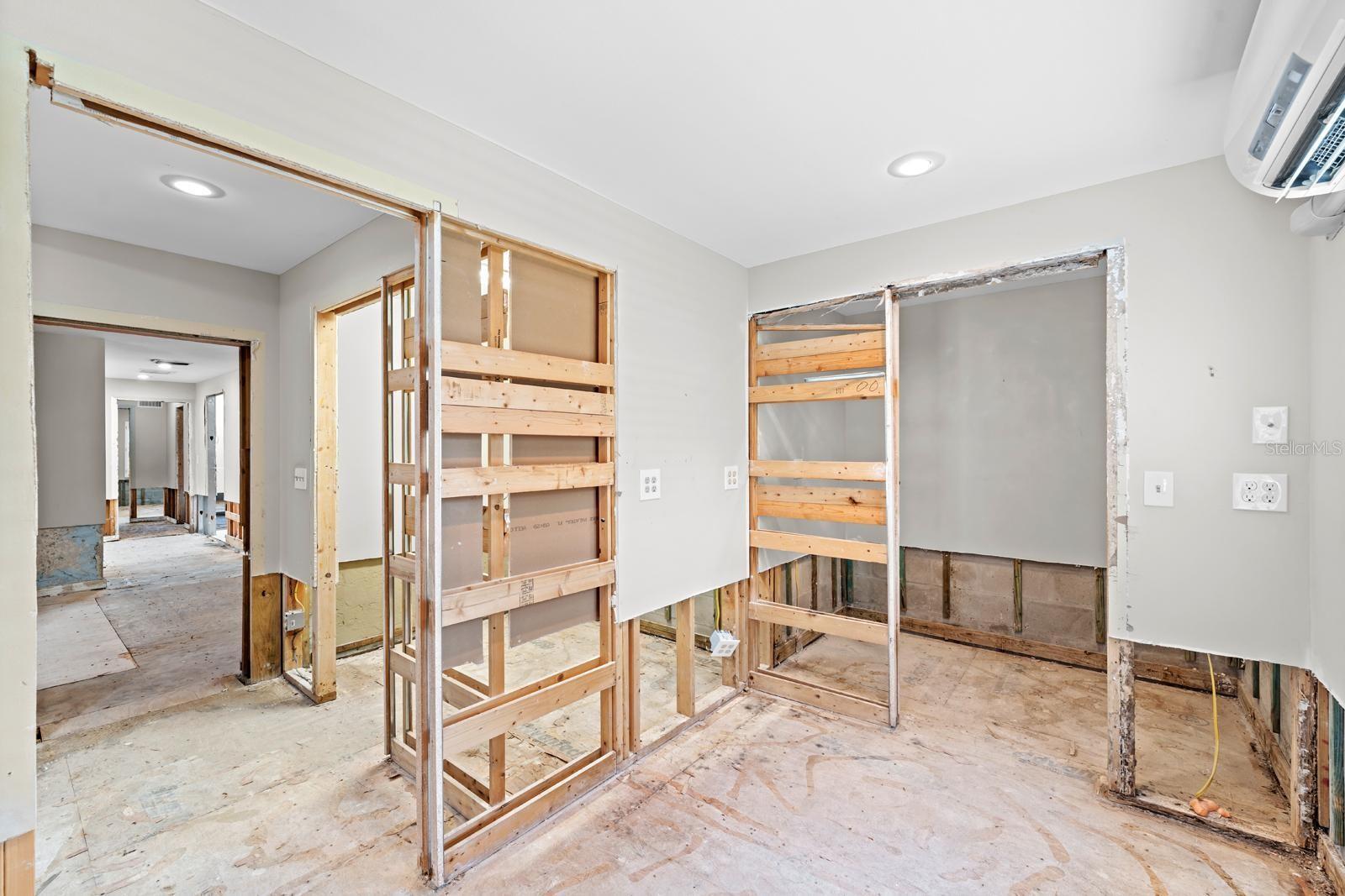 219 RIALTO WAY NE, ST PETERSBURG, FL, 33704