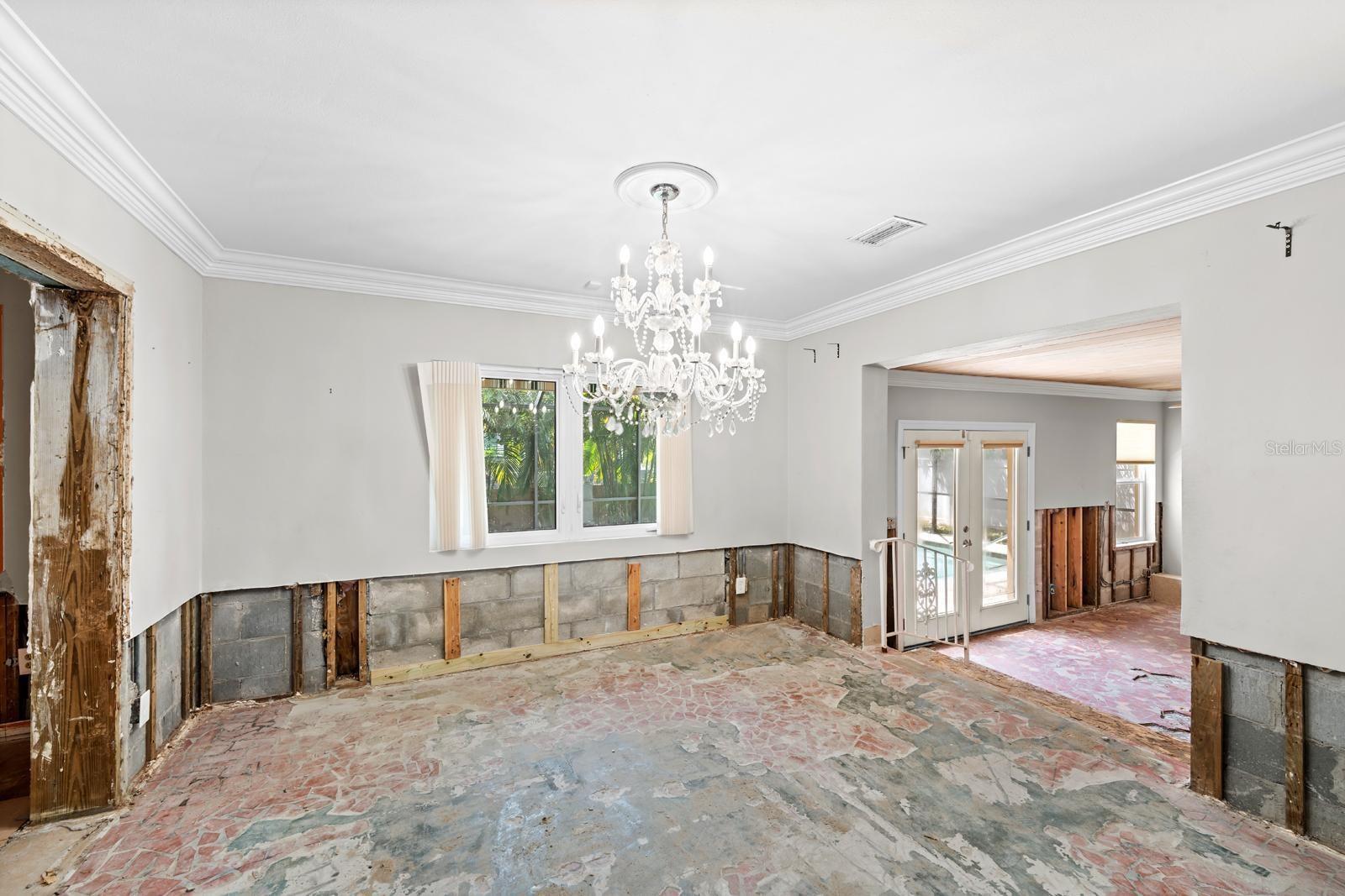 219 RIALTO WAY NE, ST PETERSBURG, FL, 33704